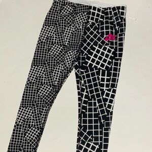 Black/Pink Nike girls Tights/ Leggings
